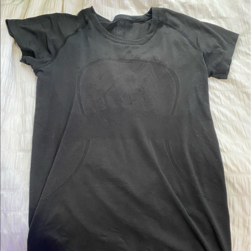 BLACK LULULEMON SWIFTLY TECH SHORT SLEEVE SHIRT